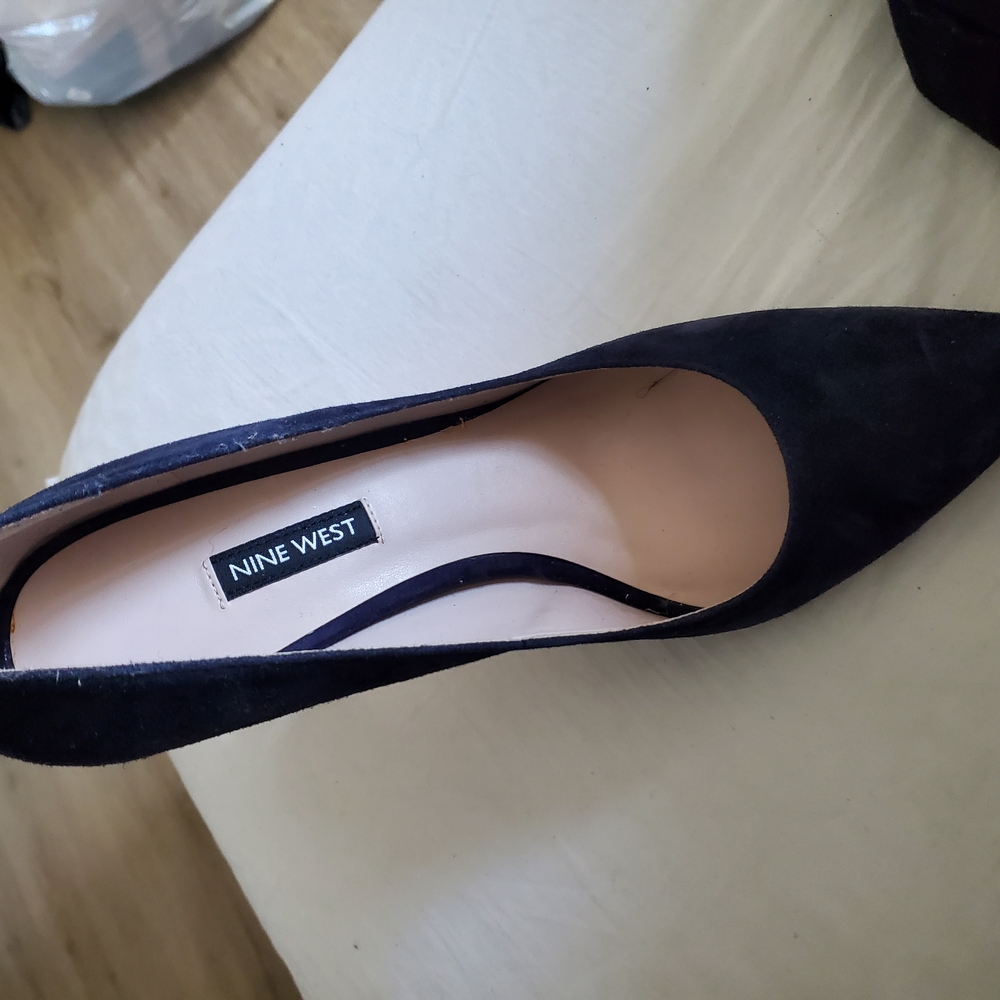 Nine West Women's Dark Blue Pumps